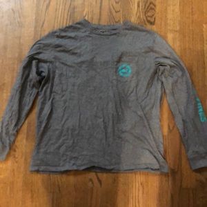 Vineyard Vines men’s XL long sleeve T-shirt. Gray.
